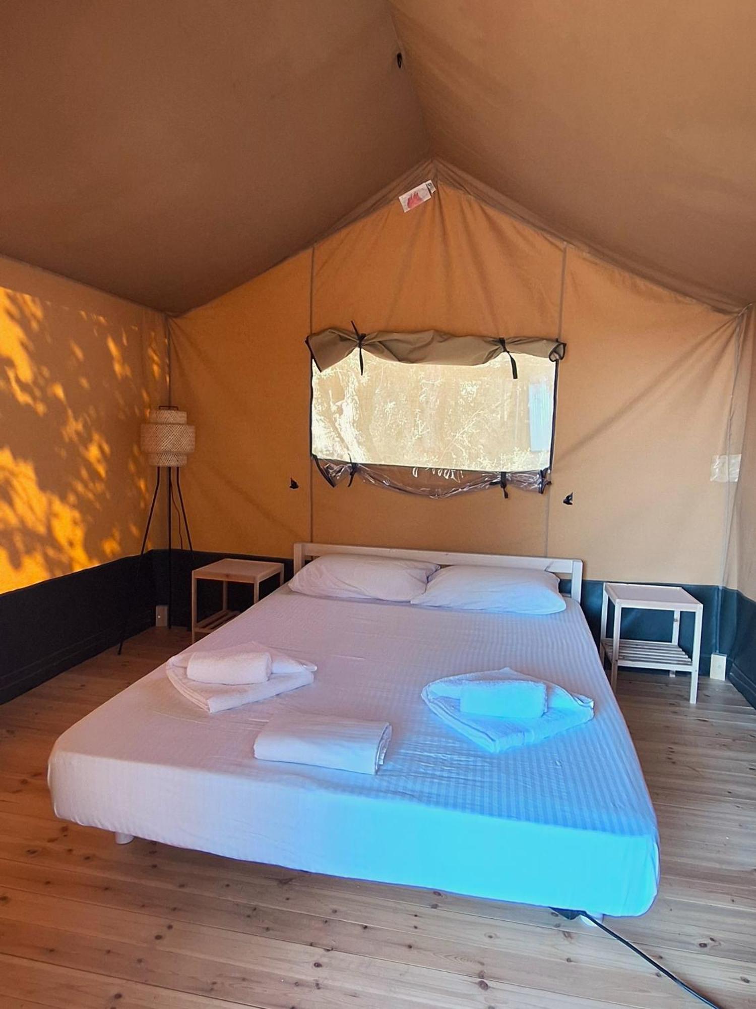 Nirikos Camping Spasmeni Vrisi Værelse billede
