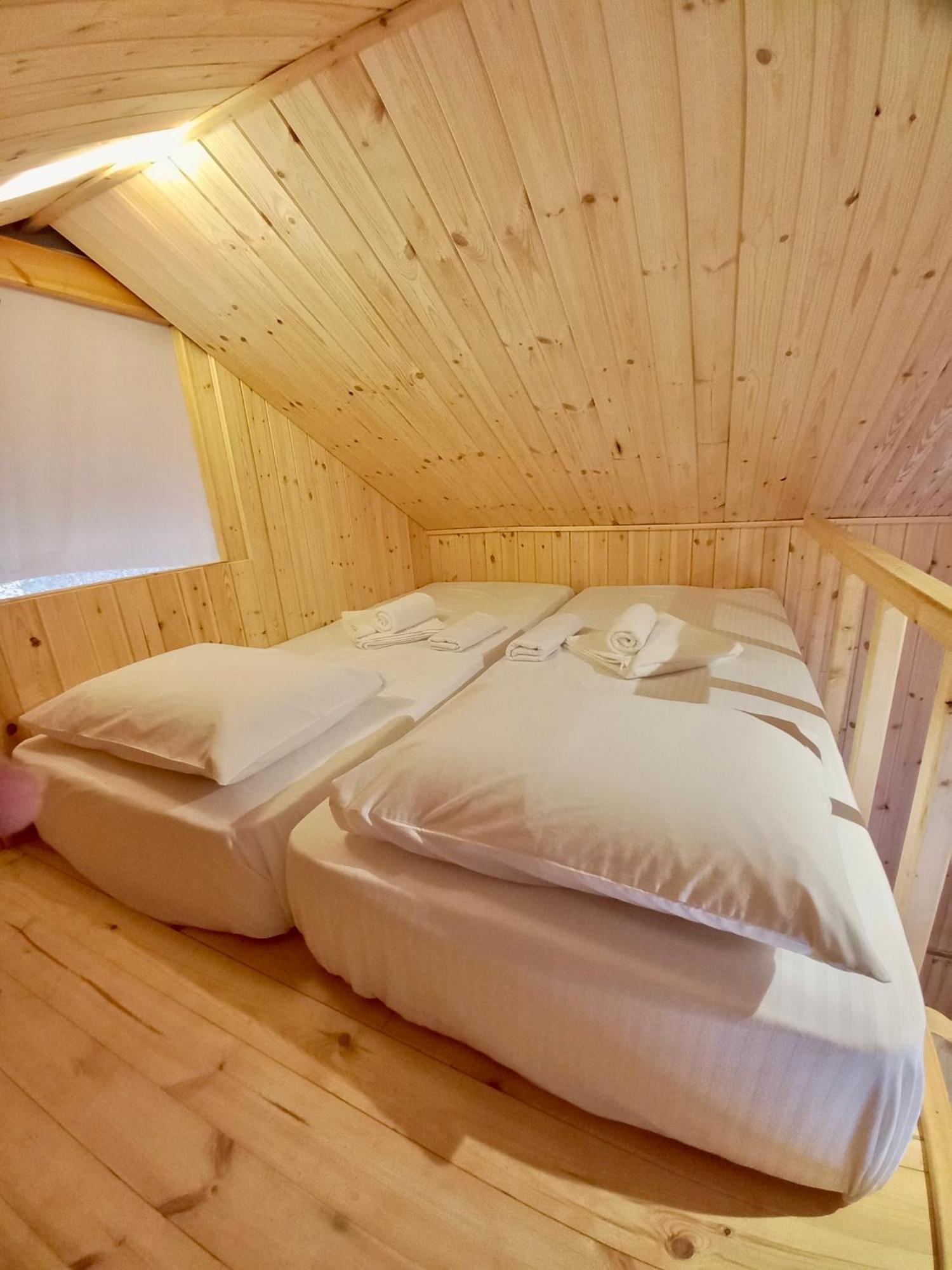 Nirikos Camping Spasmeni Vrisi Værelse billede
