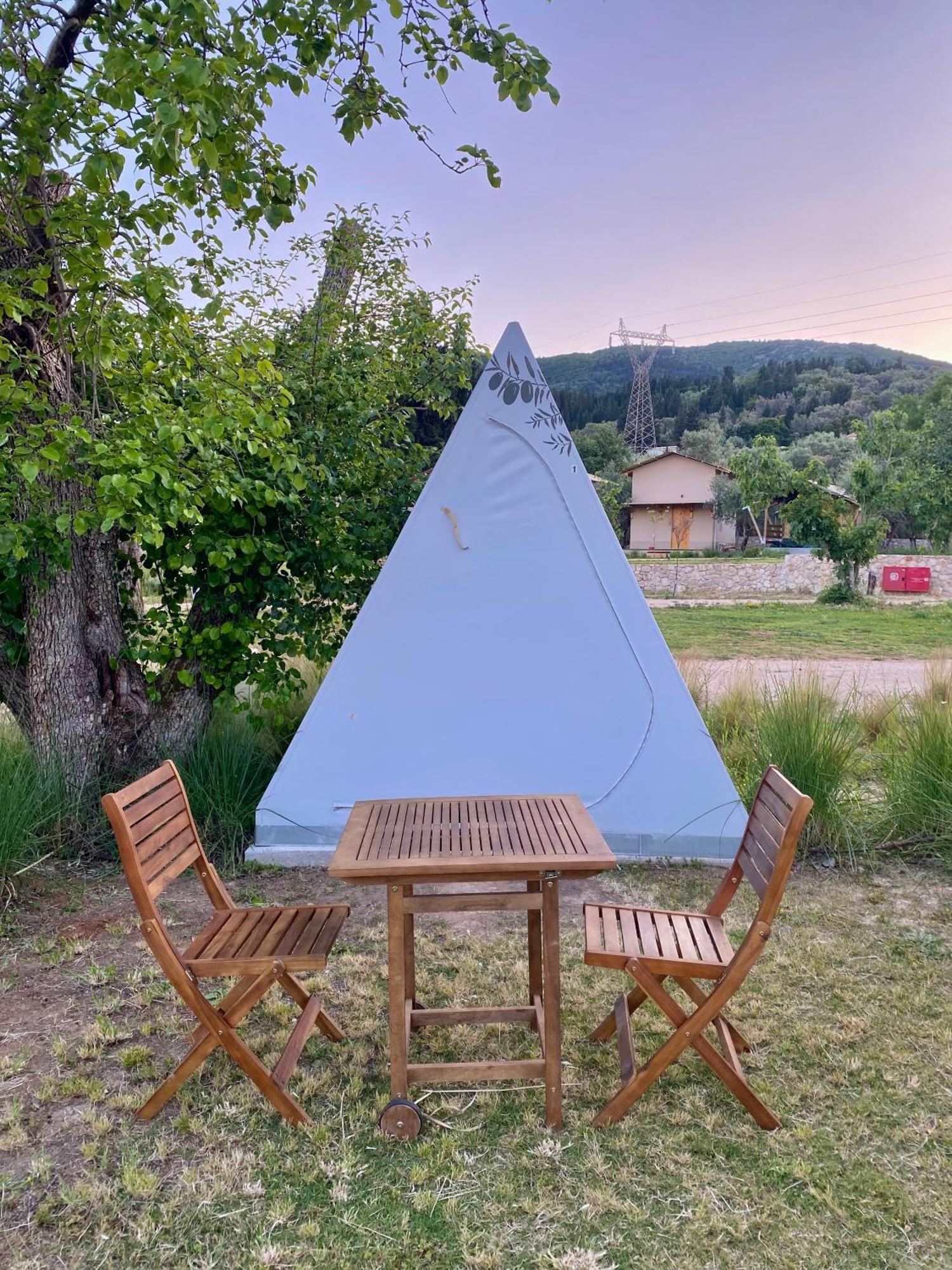 Nirikos Camping Spasmeni Vrisi Eksteriør billede