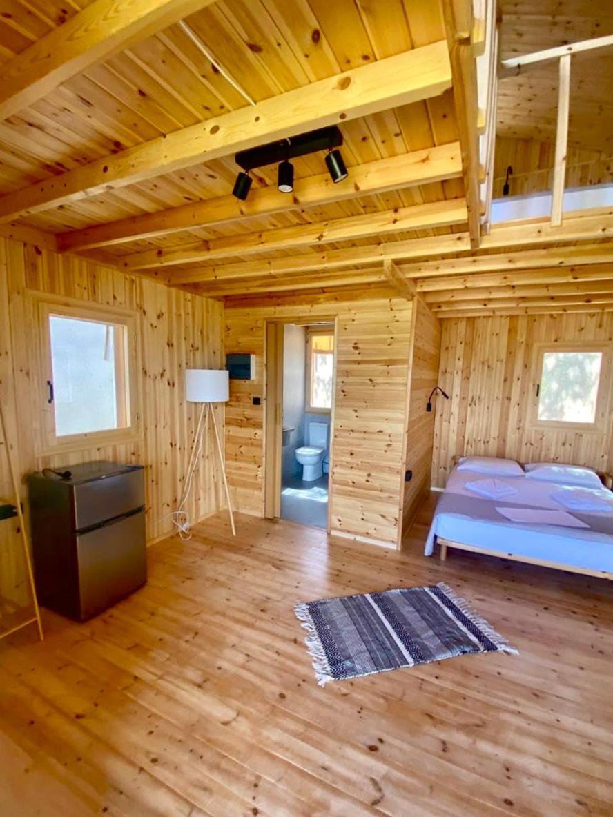 Nirikos Camping Spasmeni Vrisi Værelse billede